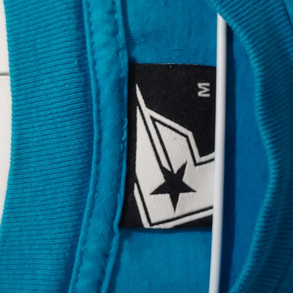 Y2K Famous Stars and Straps Tee - Picture 2 of 4